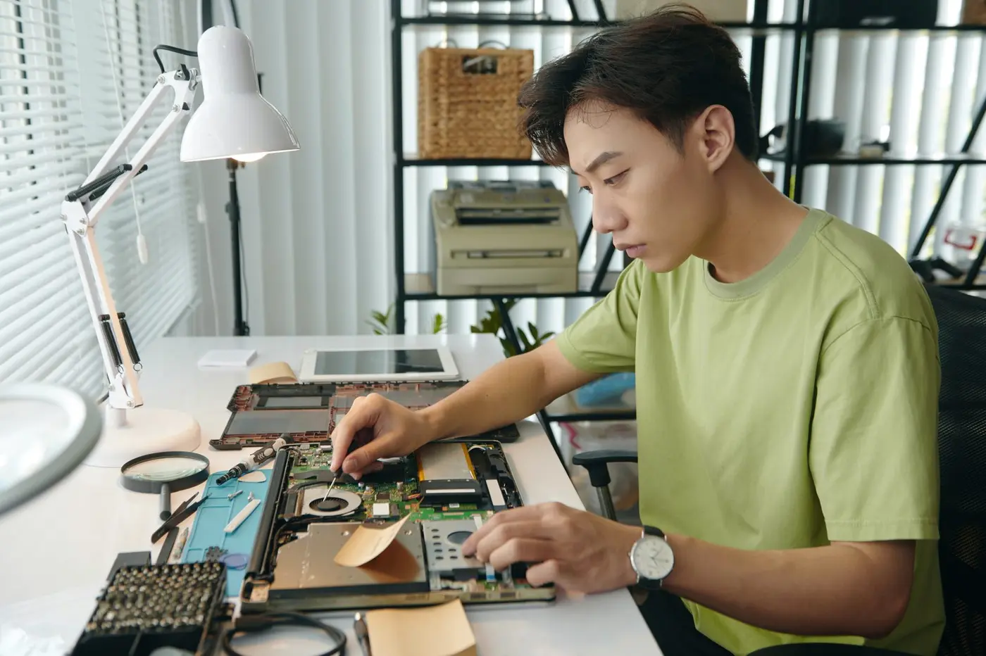 Servis Laptop & PC